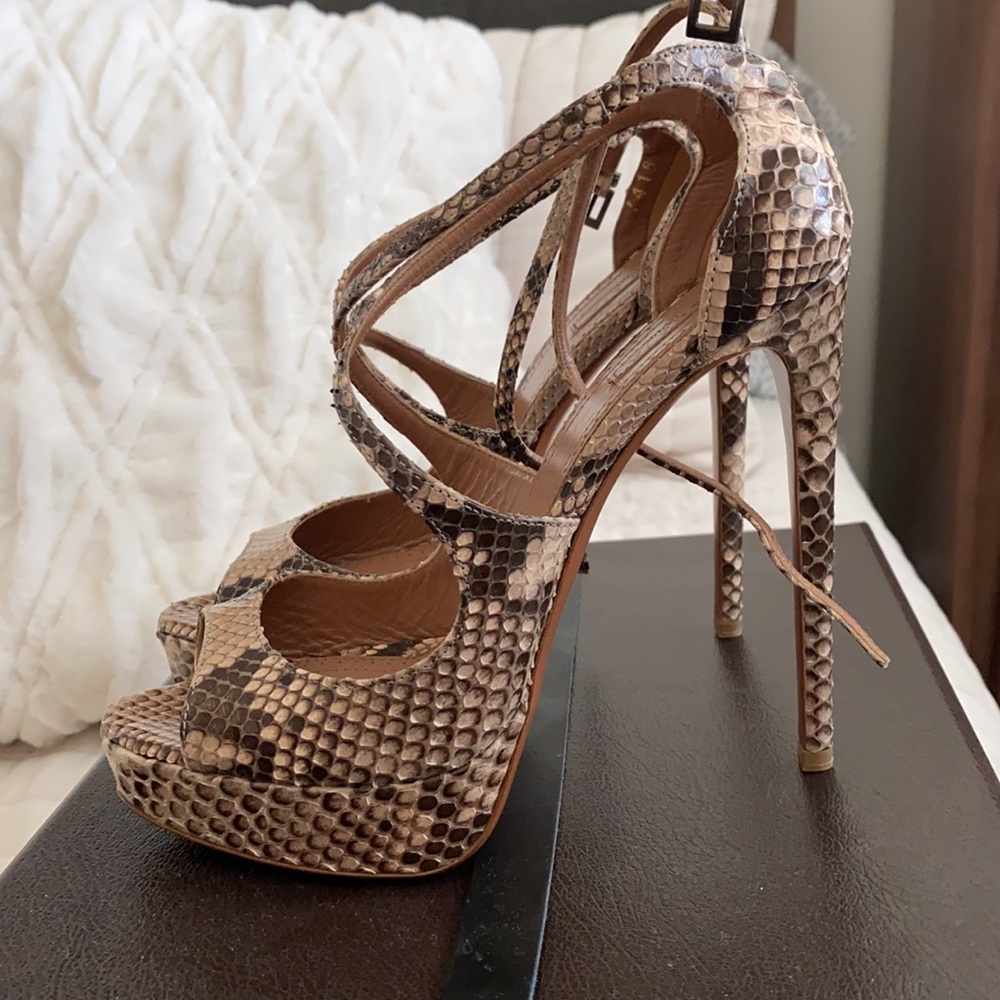 Alaia python 5” heels - Picture 2 of 4